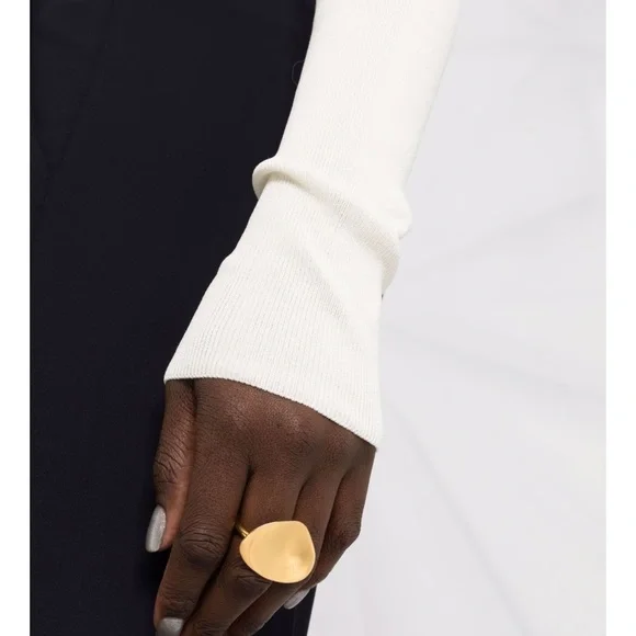 Aya Muse lace-up long sleeve bodysuit - Picture 10 of 10